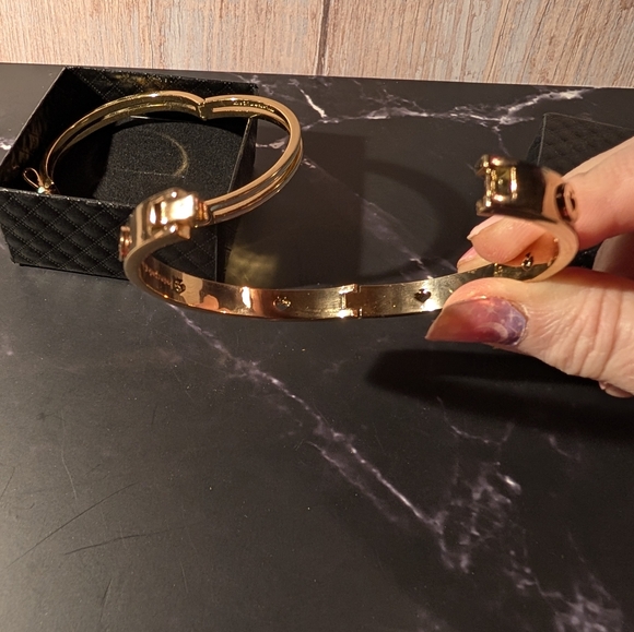 2 Kate Spade Elegant Gold Bangle Bracelets EUC - Picture 3 of 5